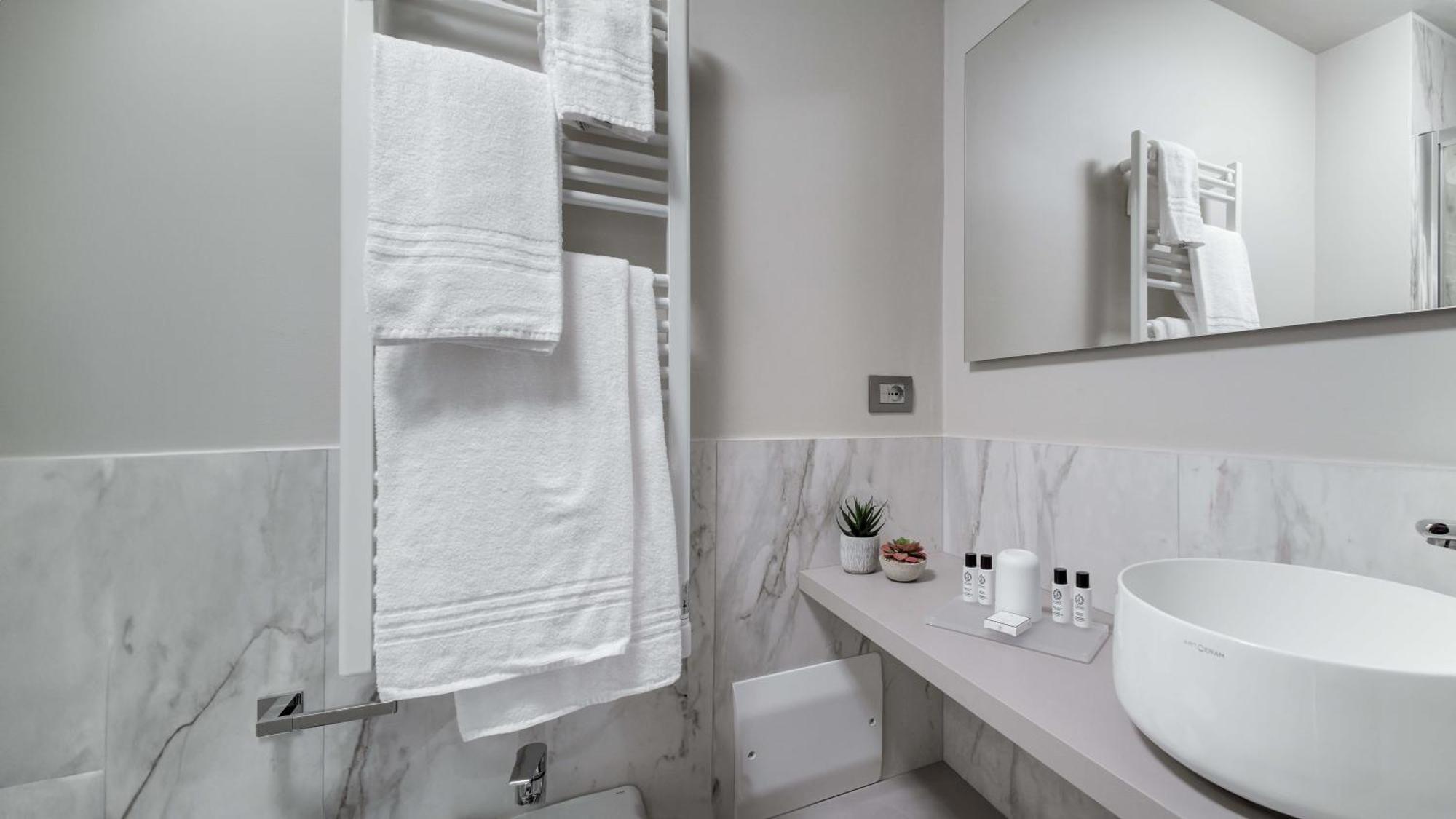 Be Duomo - Self Check-In Bed & Breakfast Вогера Екстериор снимка